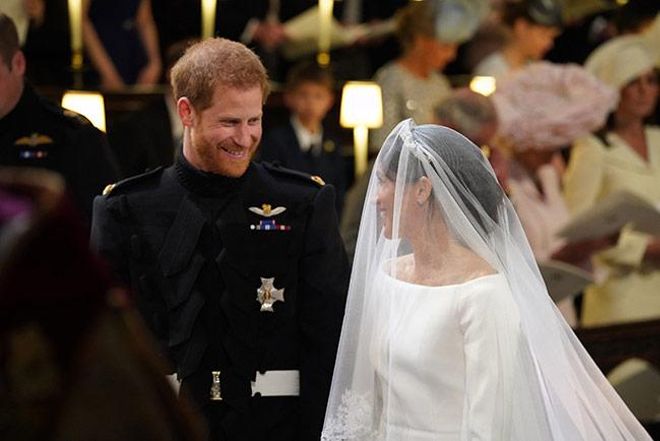 Las miradas cómplices de los novios