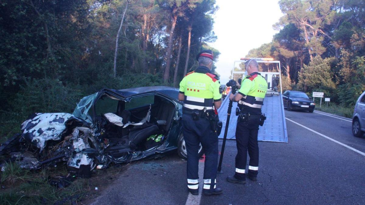 Els Mossos de Trànsit en un accident mortal el mes d’octubre  a Torrent | ACN