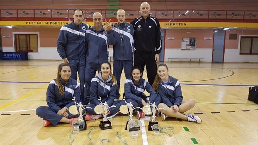 Los prieguenses arrasan con catorce medallas