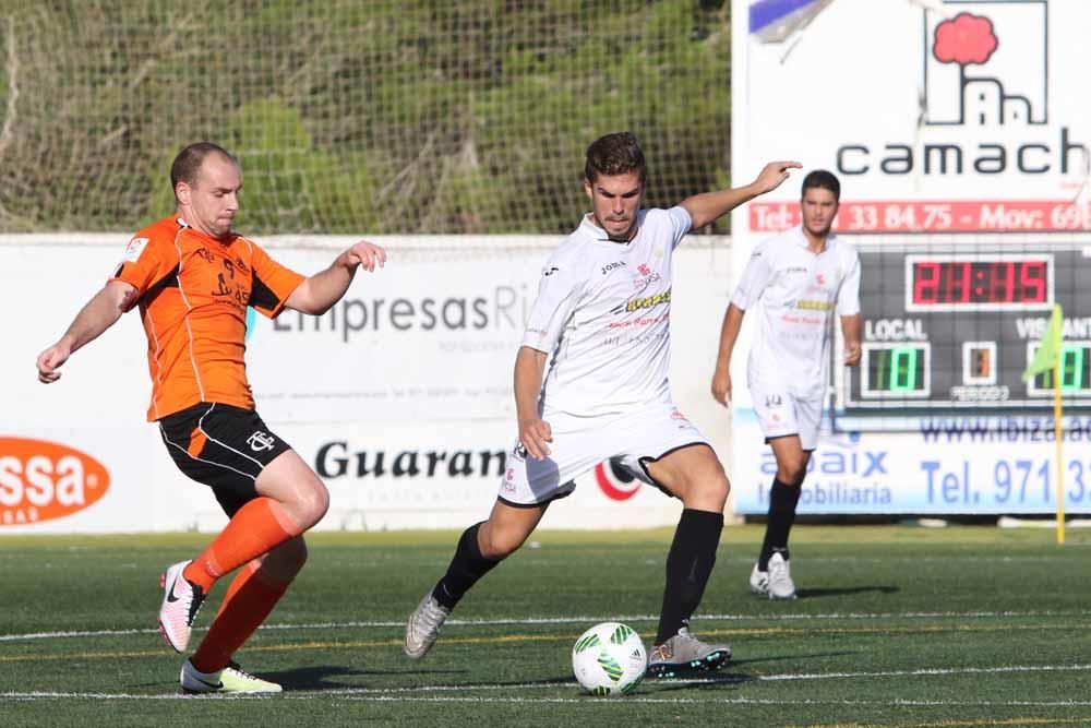 La Peña Deportiva se deja dos puntos tras empatar con el Platges de Calvià