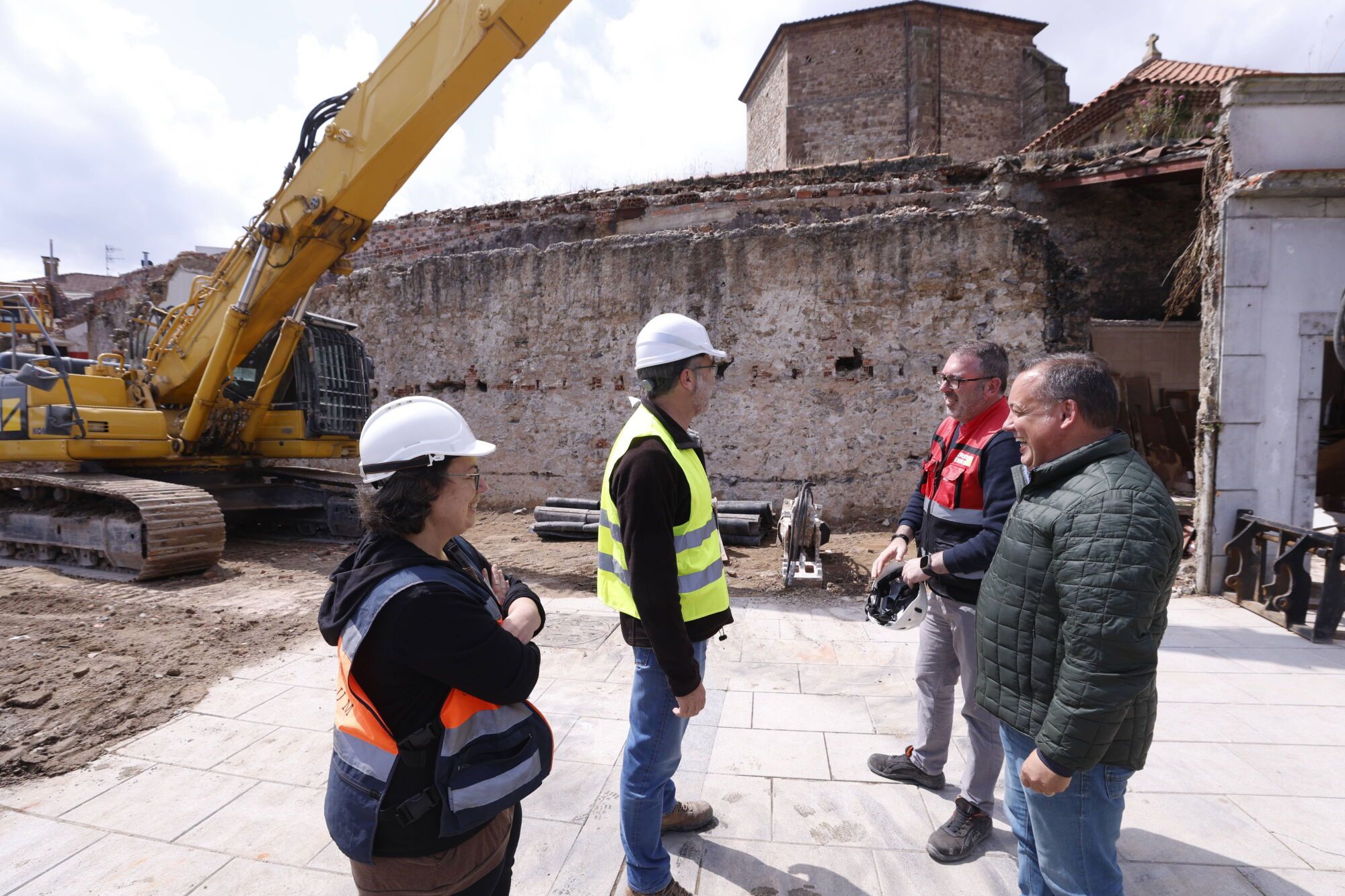 En imágenes: Las obras de la muralla de Avilés avanzan