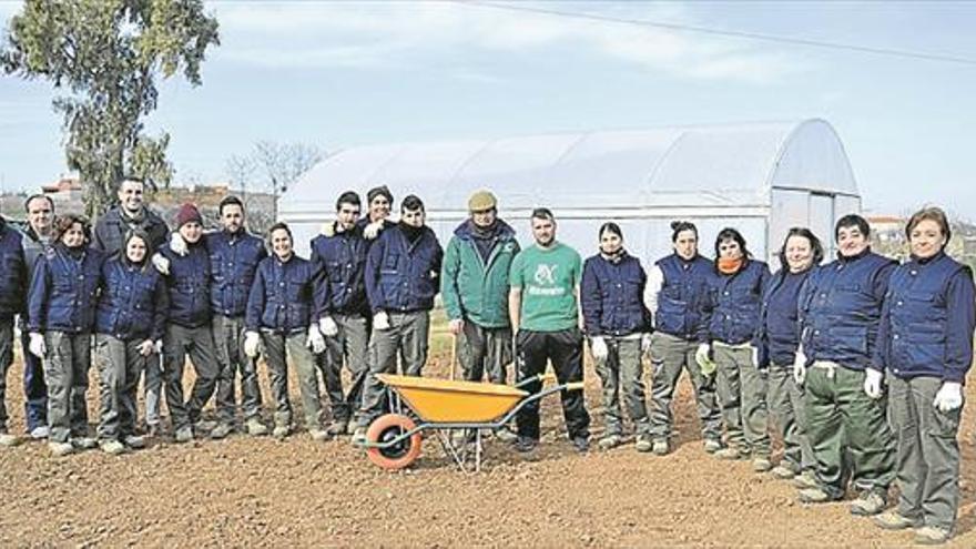 15 ALUMNOS SE FORMAN EN ‘aGRICULTURA EN VALOR’