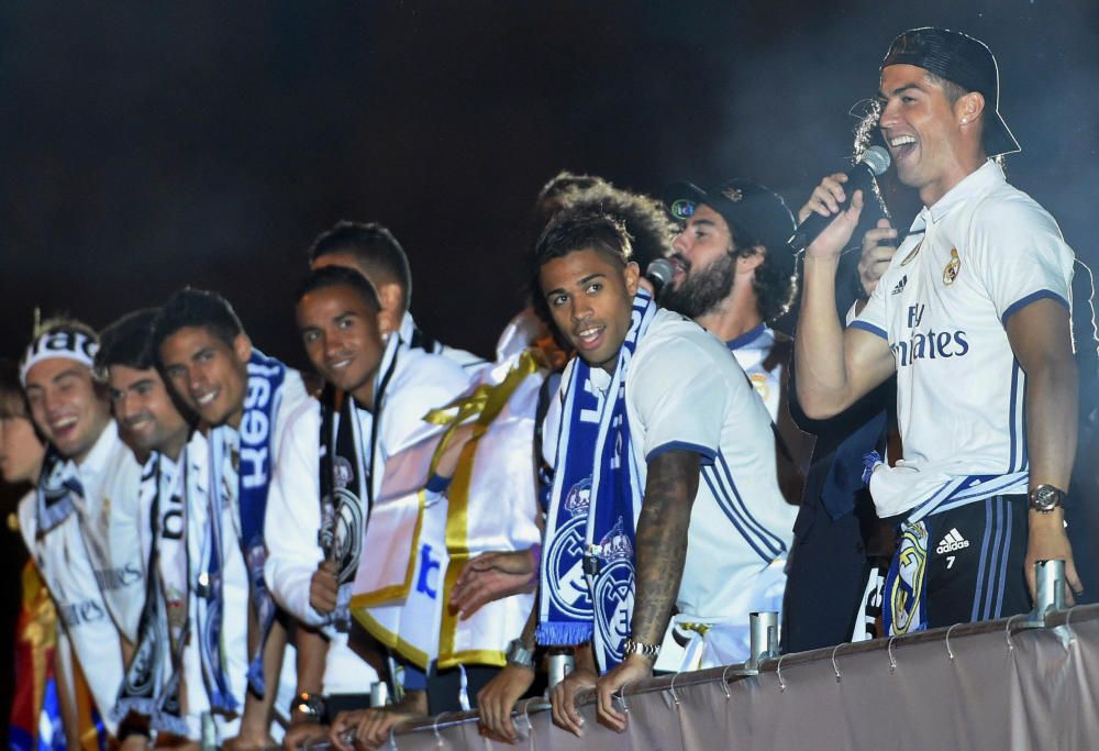 Fiesta del Real Madrid en Cibeles