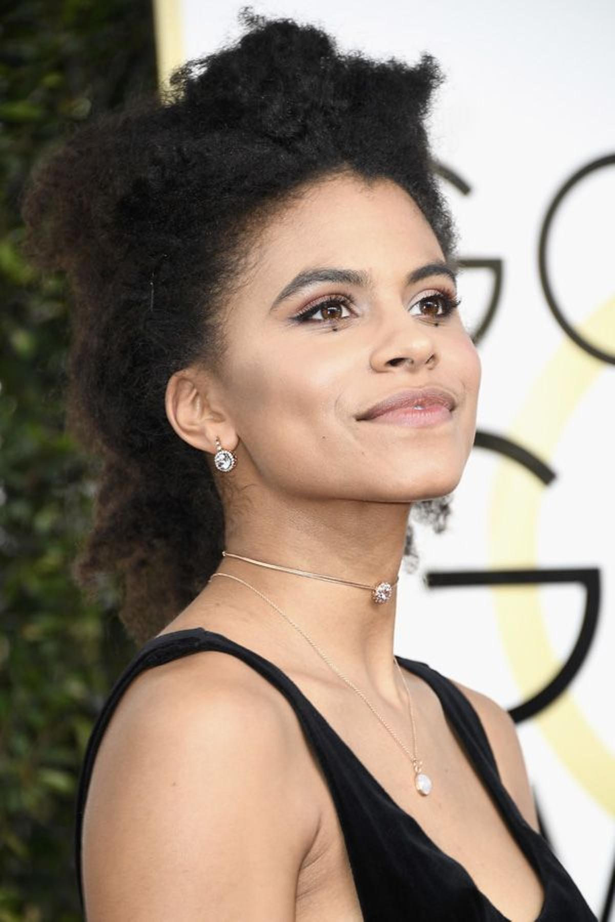 Belleza en los Globos de Oro 2017: Zazie Beetz