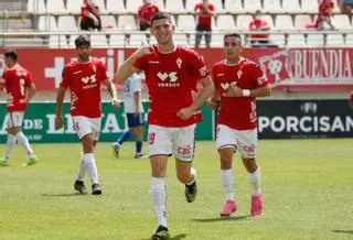 Alberto Toril regresa para darle más gol a la delantera del Real Murcia