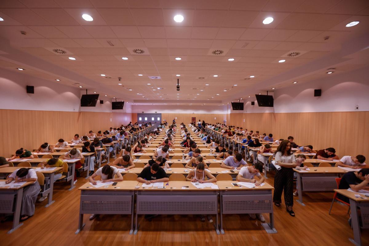 Un examen de la PAU 2026 en la Universidad de Córdoba.