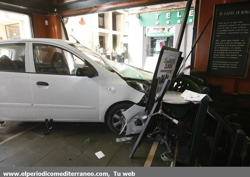 GALERÍA DE FOTOS - Accidente en la Plaza Santa Clara