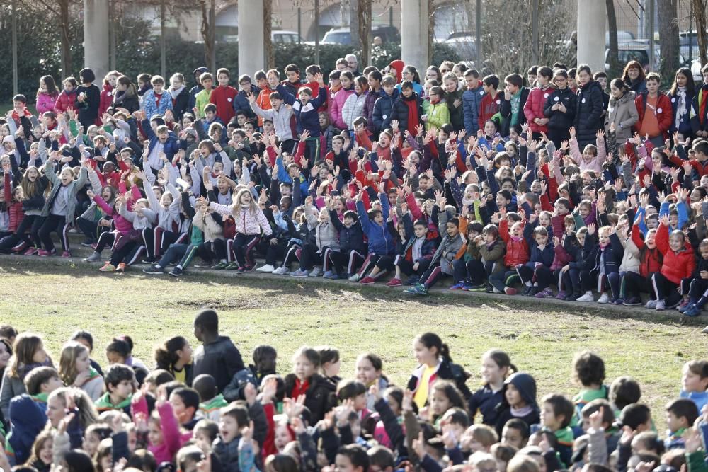 Les escoles de Girona celebren el Dia de la Pau