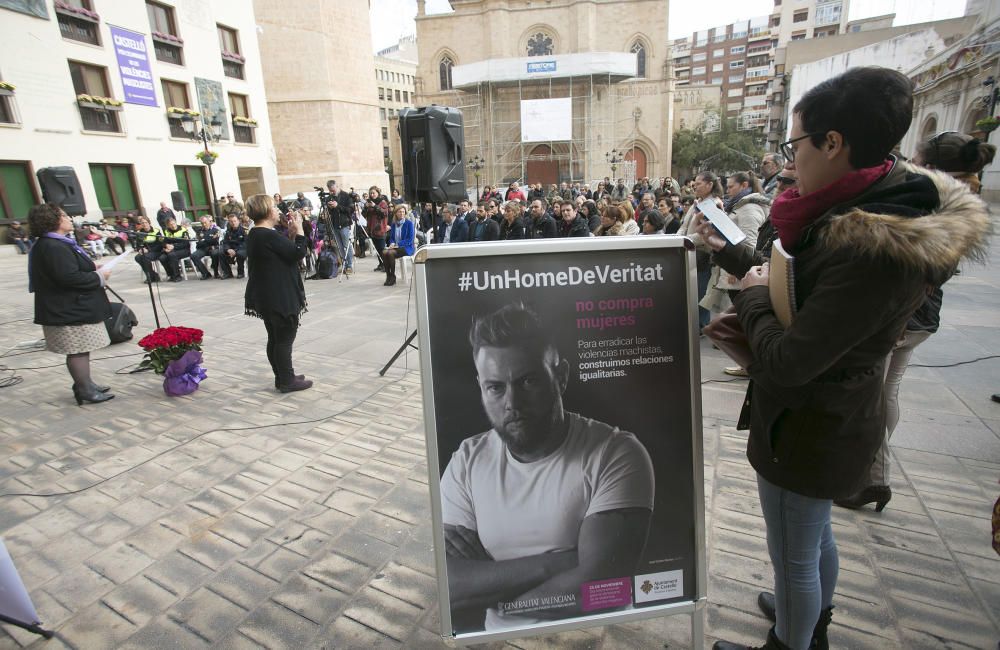 Castelló homenajea a las víctimas de la violencia machista