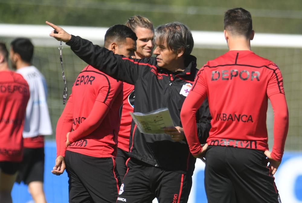 El Dépor prepara el partido de Oviedo