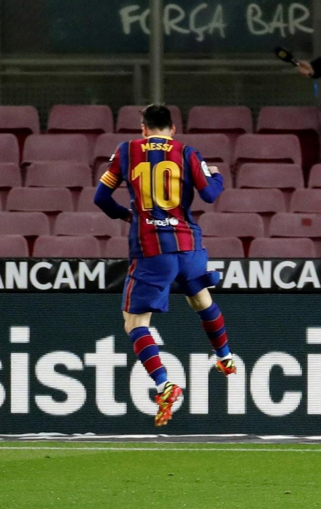 Leo Messi, ante el Huesca, firmó un nuevo doblete a su colección, el número 133 como azulgrana y encadenó 13 temporadas convirtiendo 20 o más goles, un hecho sin precedentes en la historia de la Liga, que arranca en 1929.