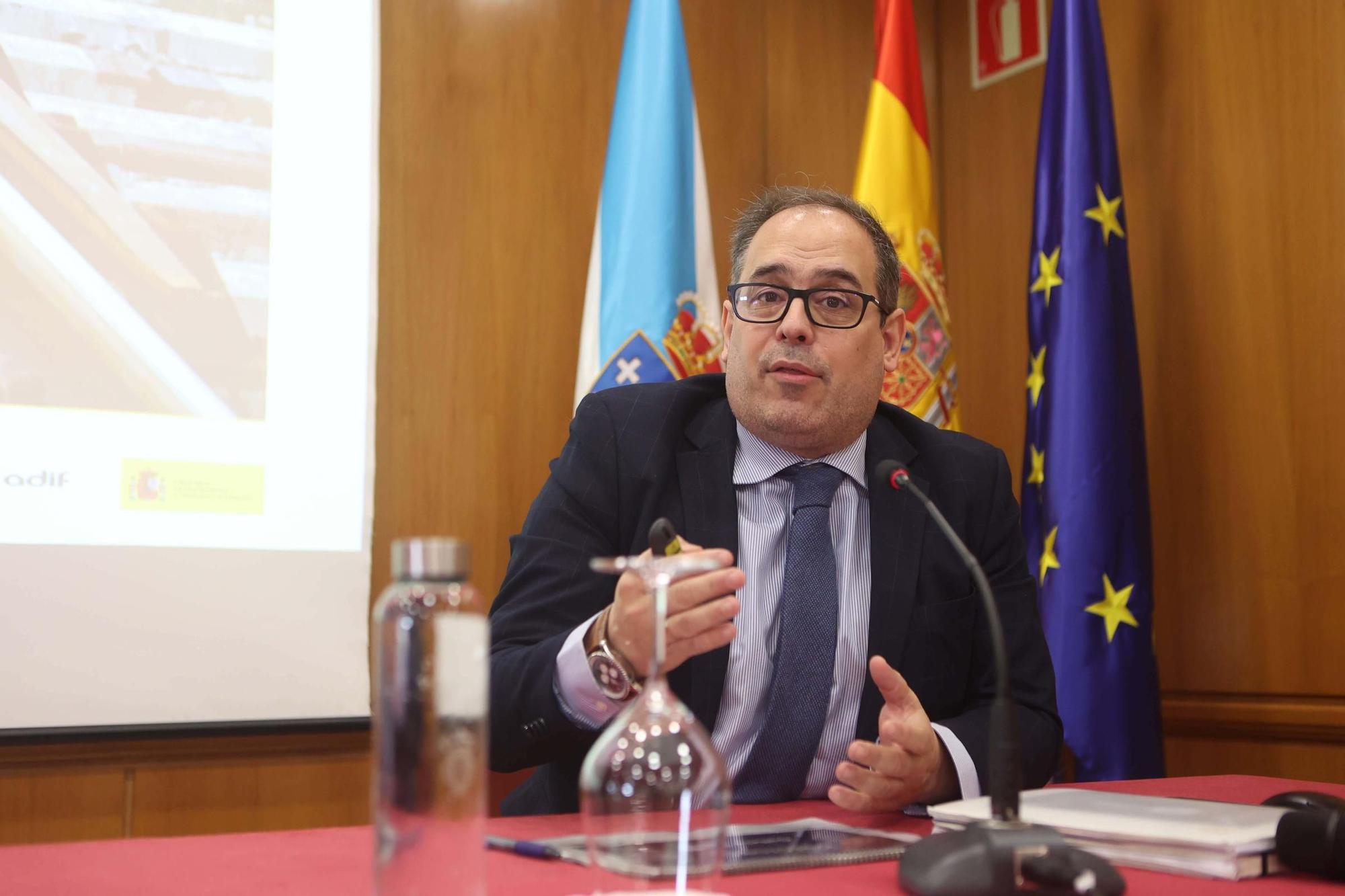 Transportes se da cinco años para mejorar el tren desde A Coruña a Ferrol y Lugo