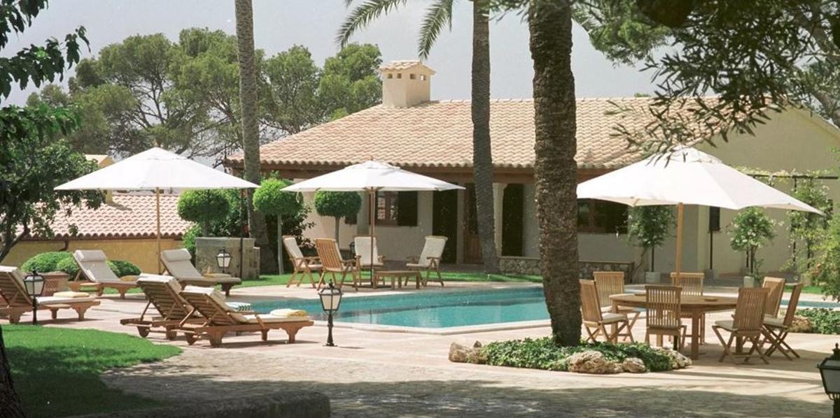 Auf dem Archivfoto sieht der Pool von Marivent schick aus, doch auch hier soll renoviert werden