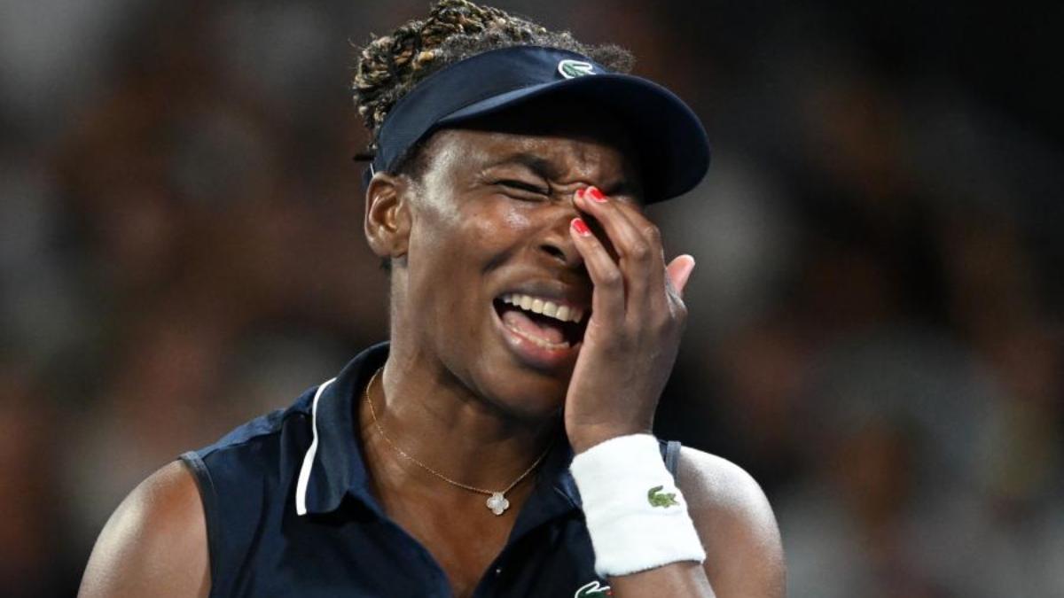 Venus Williams se lamenta ante Danilovic