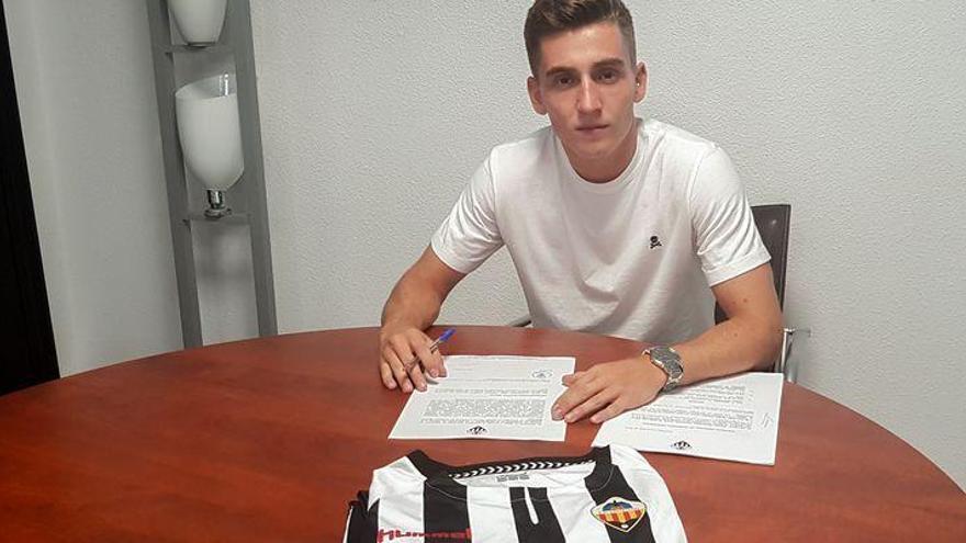 Este es el nuevo jugador que ha fichado el CD Castellón