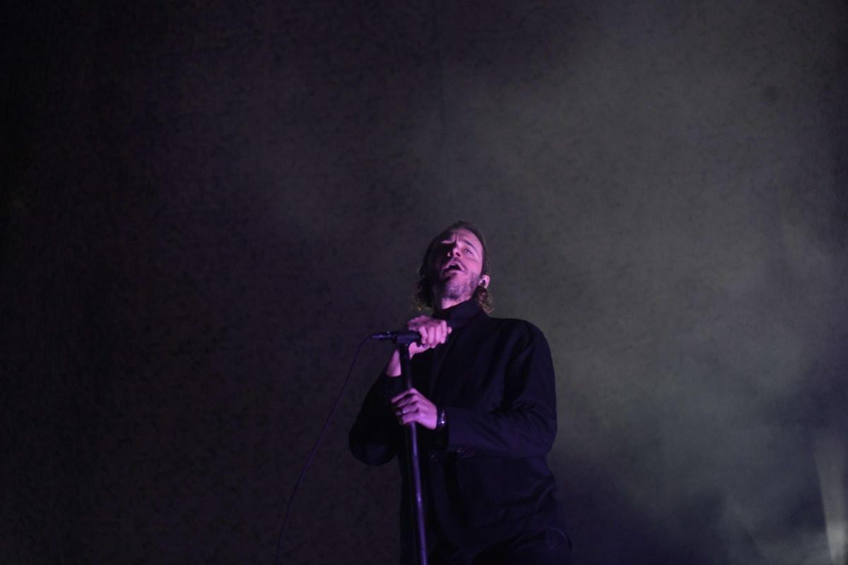 Editors deslumbran en su concierto del sábado noche en el Warm 2024