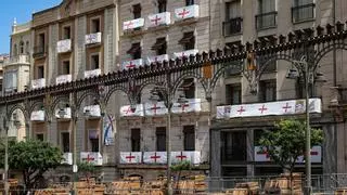 El centro de Alcoy se viste de Fiesta