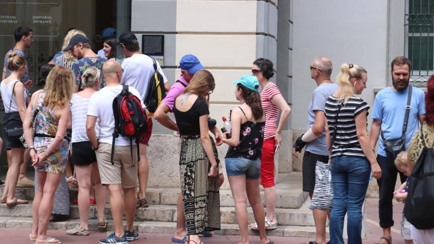 Cues al Museu Dalí de Figueres aquest estiu.