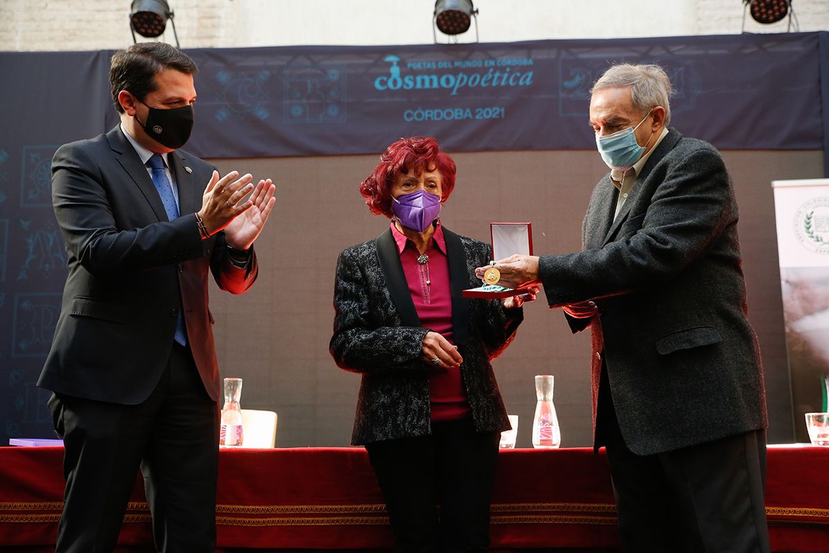 Juana Castro recibe el Premio de las Letras Andaluzas Elio Antonio de Nebrija