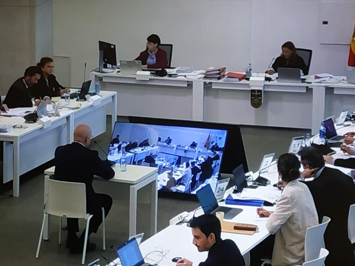 Carr, durante su declaración esta mañana