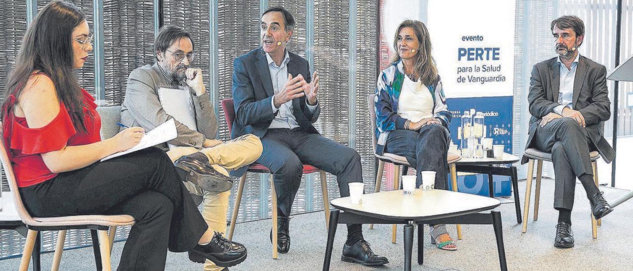 Un moment de la jornada de salut d’avantguarda celebrada a Barcelona. | JOAN CORTADELLAS