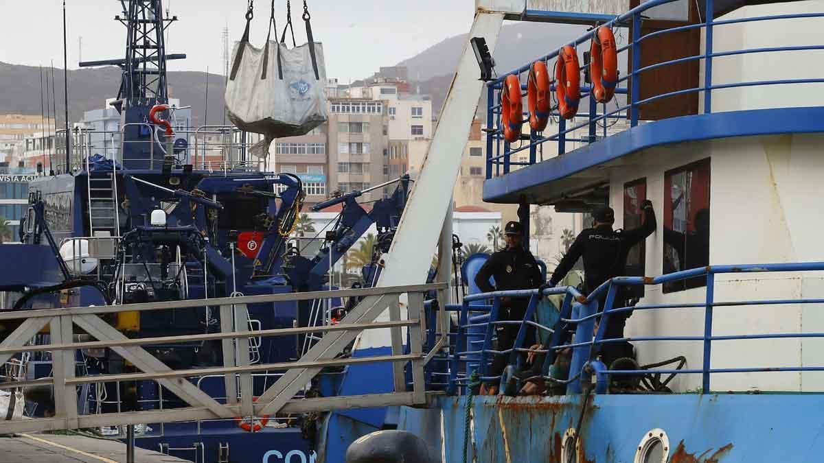 Interceptado un pesquero con 3.000 kilos de coca en Canarias