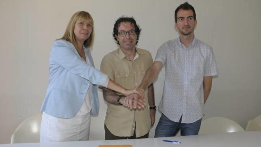 Mercè Cardona (PSC), Agustí Comas (ERC) i Albert Marañón (ICV)