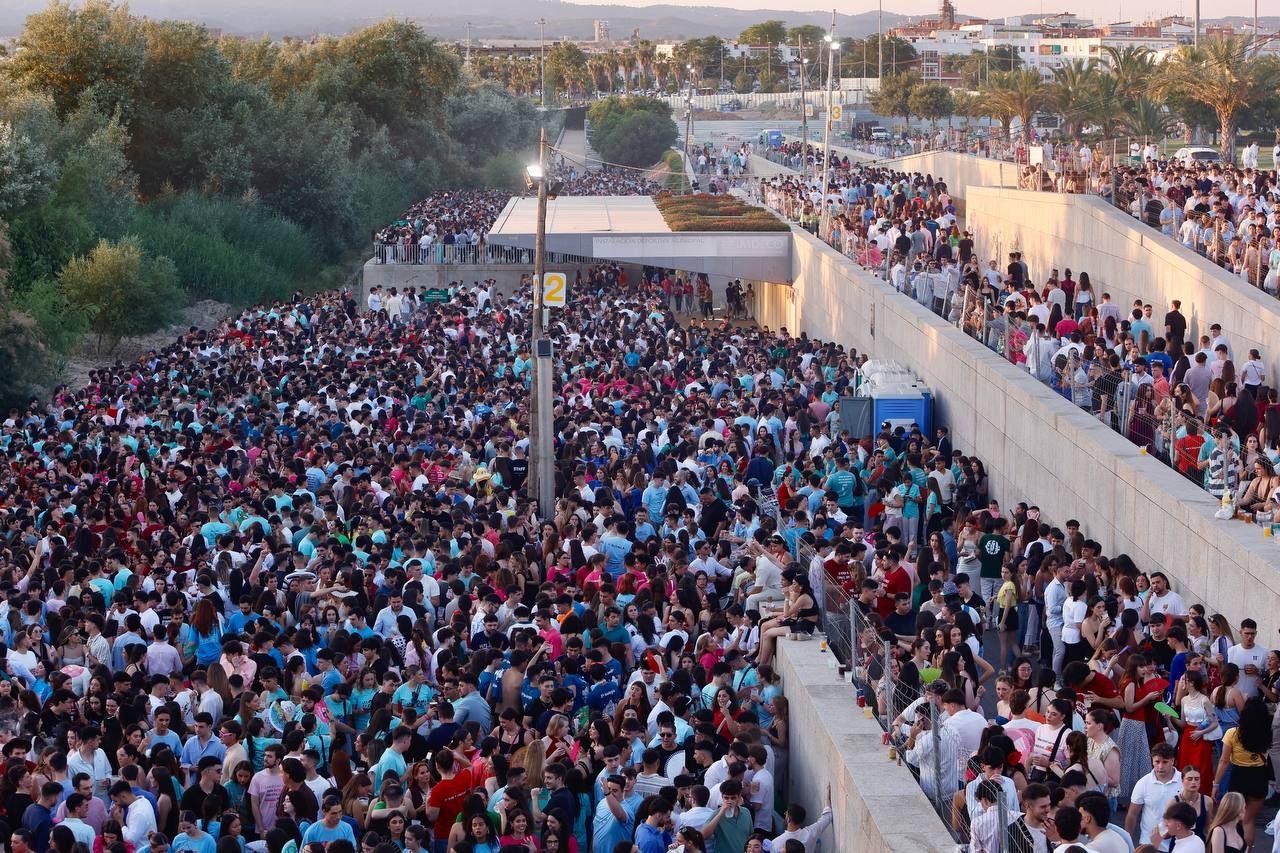 Botellón multitudinario en el miércoles de Feria