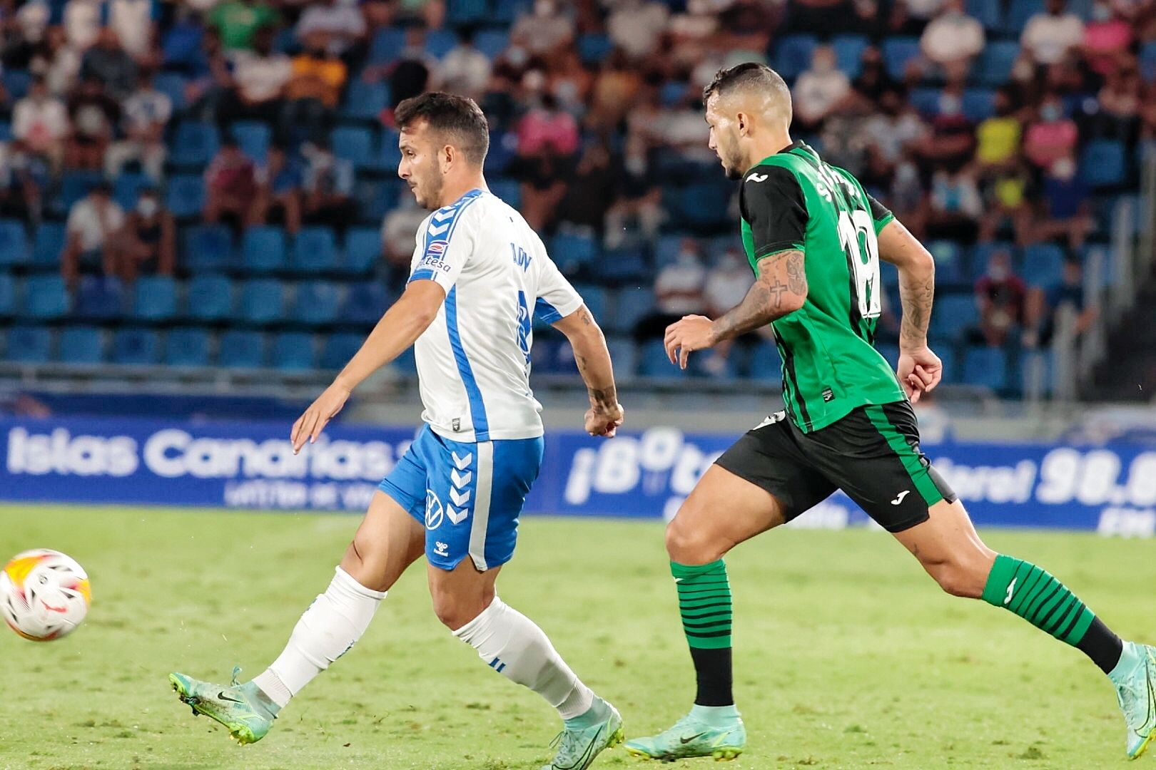 Encuentro entre el CD Tenerife y la SD Eibar