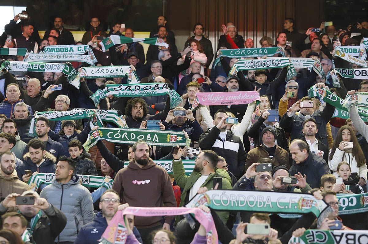 La afición blanquiverde en El Arcángel en el Córdoba CF- Real Madrid Castilla