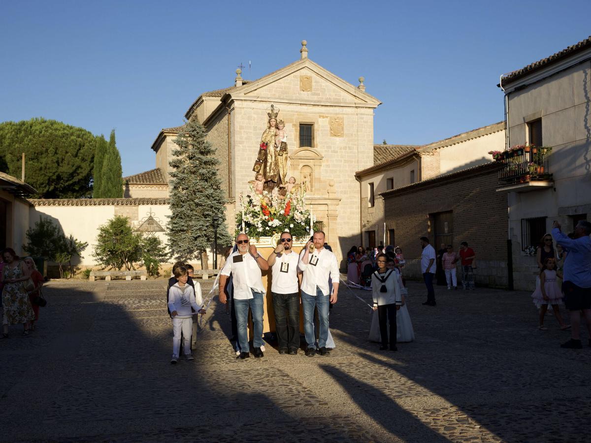Procesión de la Virgen del Carmen de Toro