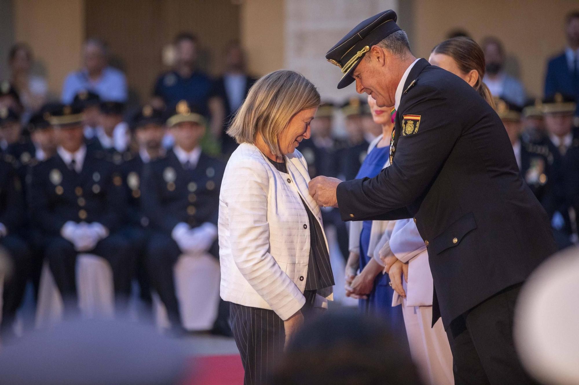 Fotos | La Policía Nacional celebra por todo lo alto su ‘Diada’ en el patio de la Misericòrdia, en Palma