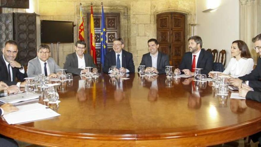 Alcoy, Ibi y Ontinyent piden ayuda al Consell para la mejora de los polígonos industriales