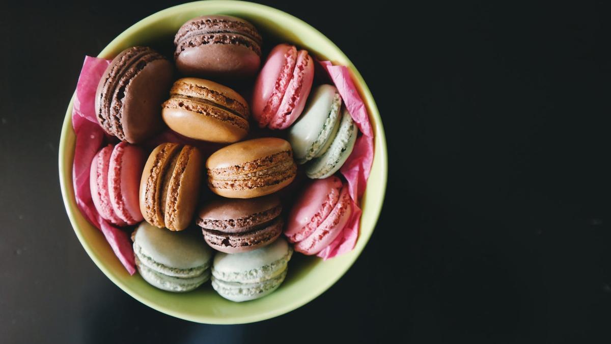 Los macarons son un típico dulce francés