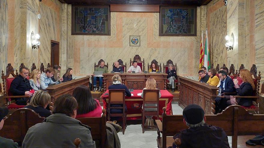 Junts diu que el govern de Berga paga tard perquè gasta més del que ingressa