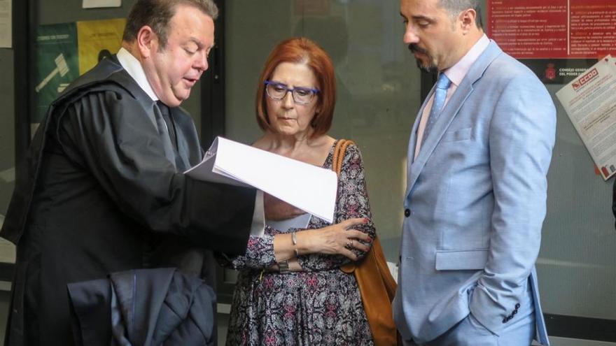 La Audiencia rebaja tres meses la pena de prisión a la exalcaldesa Carmen Heras