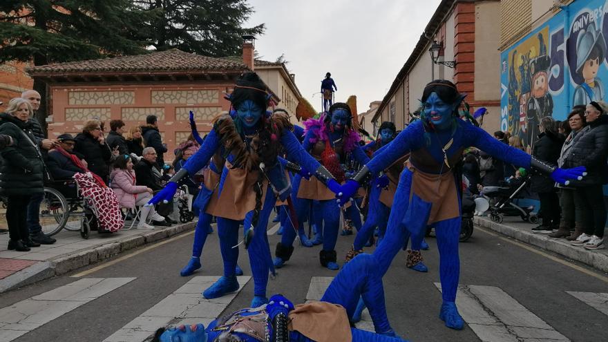 Destellos de ingenio en el desfile de Carnaval de Toro