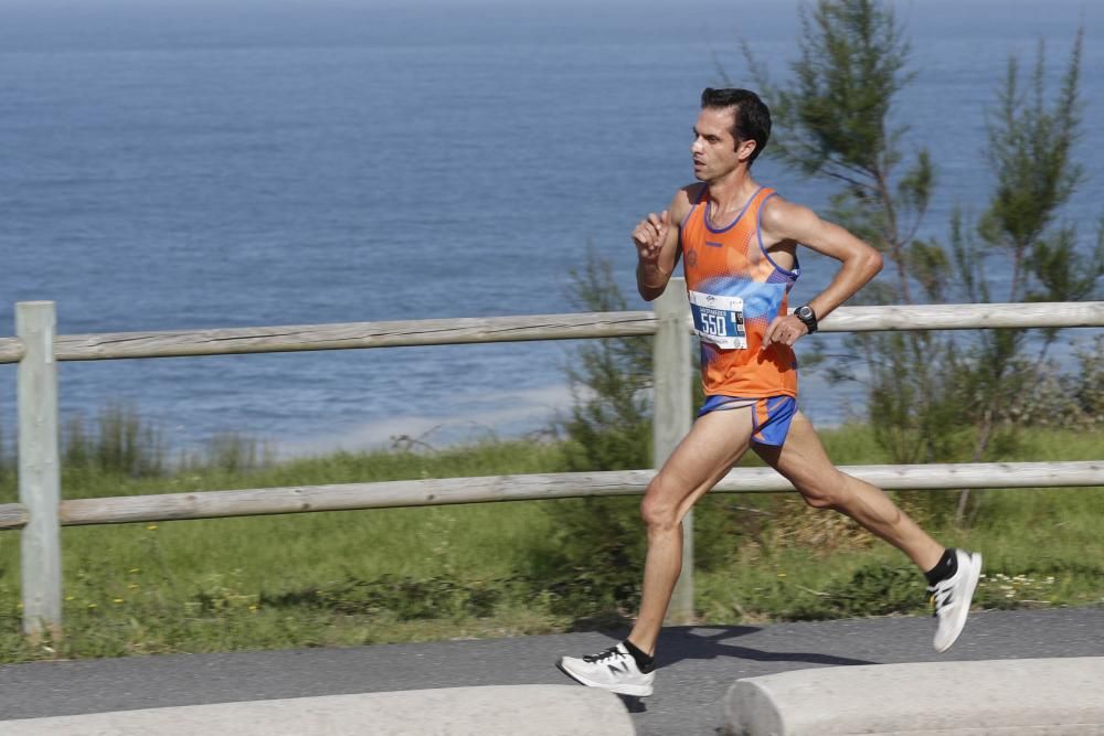 La carrera entre Oia y A Guarda suma 850 participantes - Paredes y Bargiela completaron el podio masculino - Mosquera y Freaza, plata y bronce en féminas.