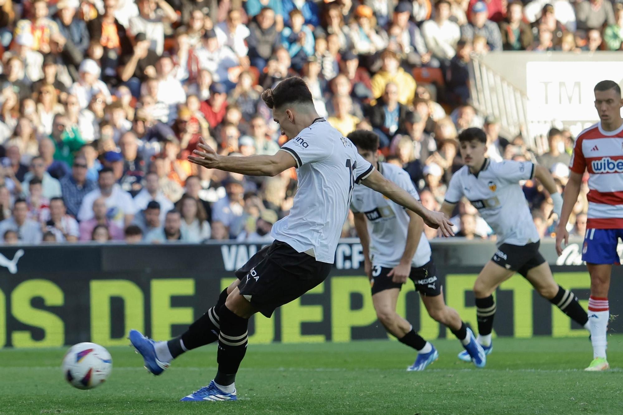 Valencia CF - Granada CF en imágenes