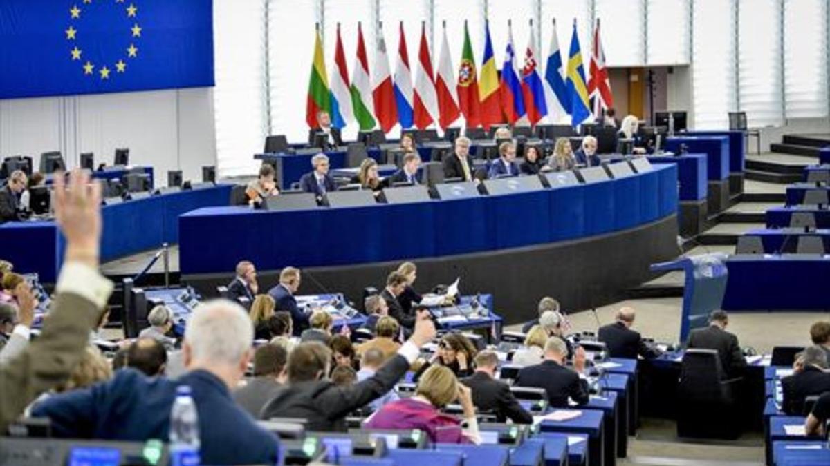 Votación 8 Sesión plenaria en el Parlamento Europeo.