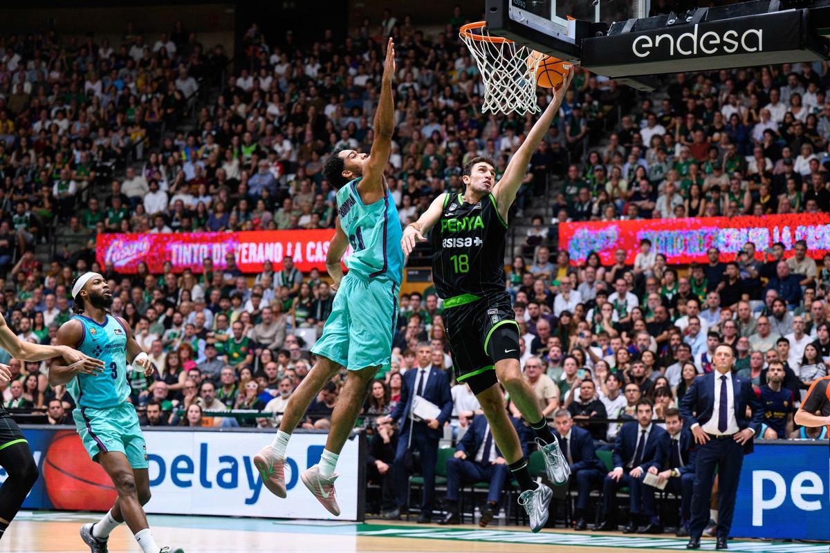 Imágenes del Penya Barça de Liga Endesa