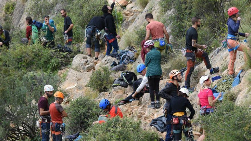 Más de medio millar de senderistas visitan Redován en el puente