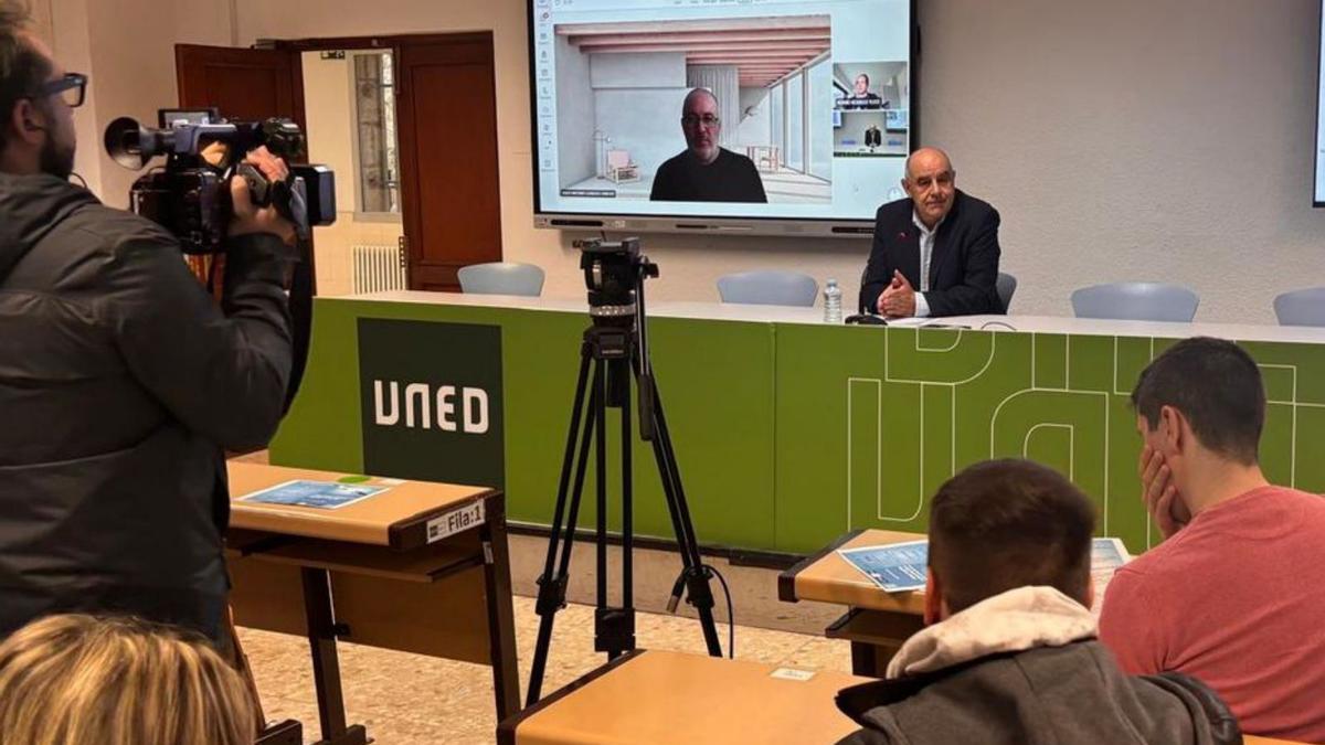 Antonio Rodríguez, durante la presentación del curso. | CEDIDA