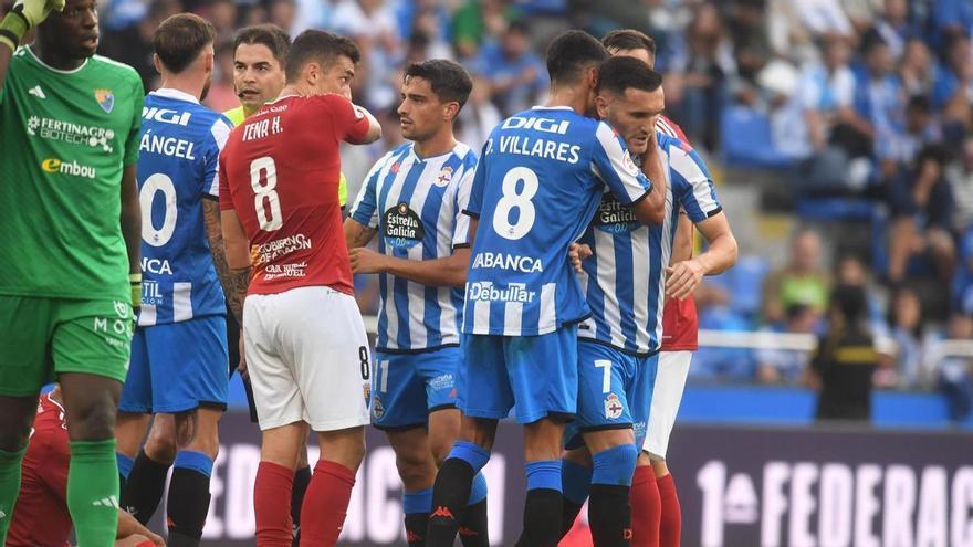 0-0 | Una roja y un ejercicio de impotencia del Deportivo