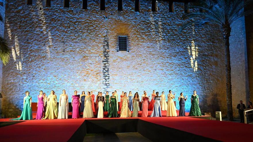 De enfermeras a educadoras y universitarias: Así son las 31 candidatas a Reina Mayor de las Fiestas de Elche