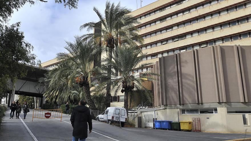 Adiós a acudir a San Juan para pacientes de Elche con problemas maxilofaciales