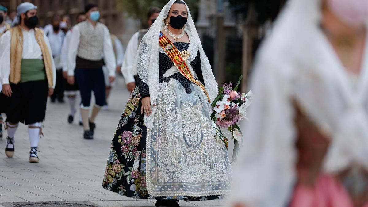 Búscate en el segundo día de Ofrenda por la calle Caballeros (entre las 18.00 y las 19.00 horas)