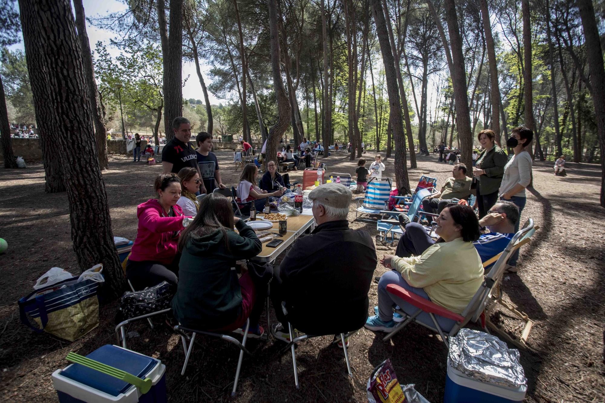 El Parc d San Vicent de Lliria vuelve a llenarse de familias dos años depués