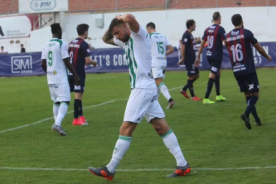 El Córdoba CF salva un punto ante el Yeclano