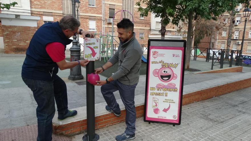 Nuevos contenedores para chicles en Xàtiva